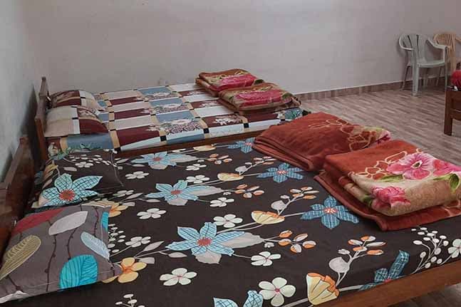 pushkar-gautam-ashram-bed-room-image-05